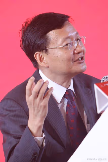 A股：李大霄突發表態！12月30日，今日凌晨的四大消息全面發酵！