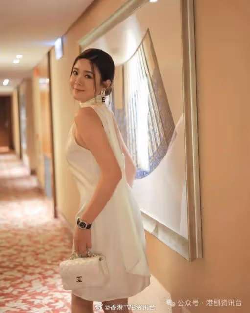TVB小花30歲生日又炫富?貼收花兼曬名牌包包 有米舊愛疑有新戀情