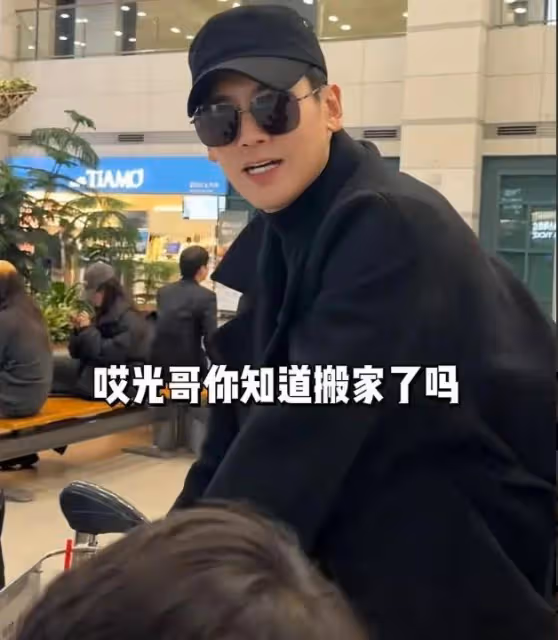 秋瓷炫赴韓尋貨源直播 , 於曉光曬新家簡約美,6歲兒子玩得不亦樂乎