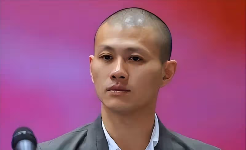 楊麗萍「御用」男舞伴跳樓自殺,知情人透露:從39樓跳的,很決絕