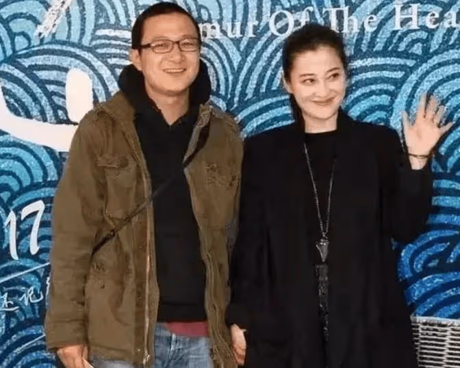 梅婷女兒進軍電影圈!11歲快快繼承媽媽美貌,母女倆如複製粘貼,連「小黑眼圈」都一樣