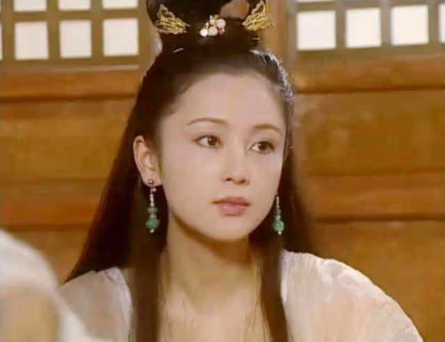 她憑什麼被稱為「大陸第一美人」?究竟有多美,看到年輕照就知道了