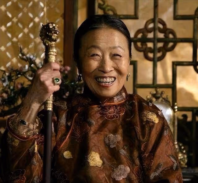 「丑娘」張少華:年輕時惡行累累,晚年生活悽慘不堪