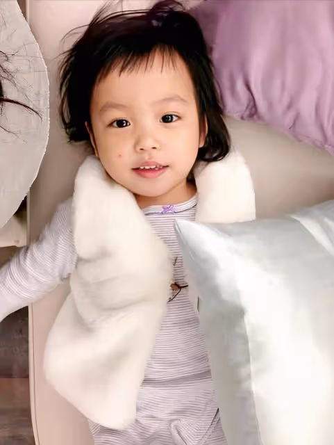 趙薇女兒的5張照片曝光!這位漂亮的小公主,笑容背後有眼淚