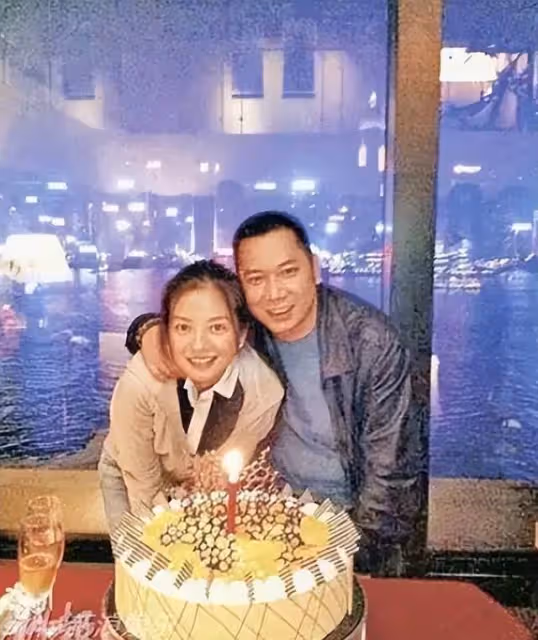 48歲趙薇現狀堪憂:已離婚多年,為奪回女兒撫養權,疑似凈身出戶