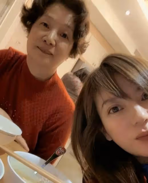 48歲趙薇現狀堪憂:已離婚多年,為奪回女兒撫養權,疑似凈身出戶
