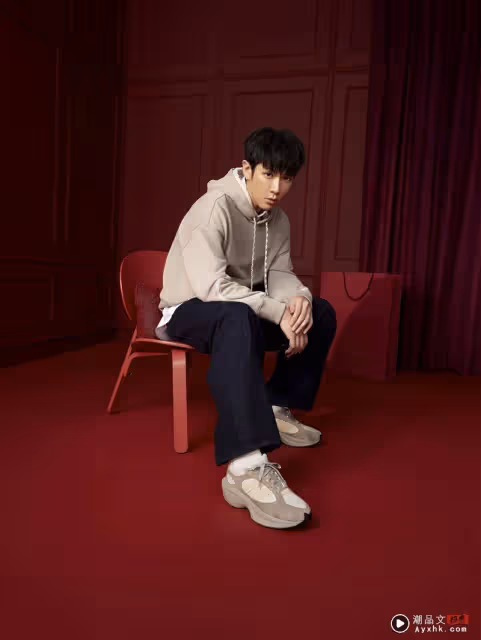 adidas LIGHTBLAZE躍走冬季潮流！柯震東、韓勾ㄟ金針菇約穿New Balance