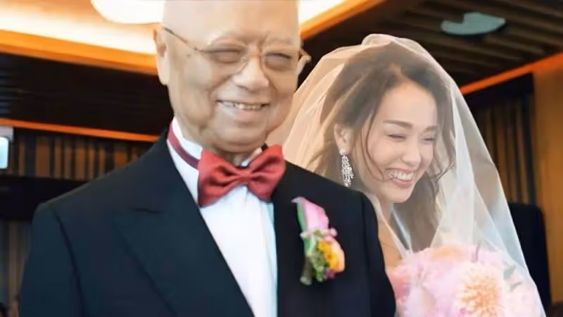 恭喜!53歲富二代王賢詠宣布再婚,曾與表哥鄭嘉穎傳緋聞,力助其加入TVB