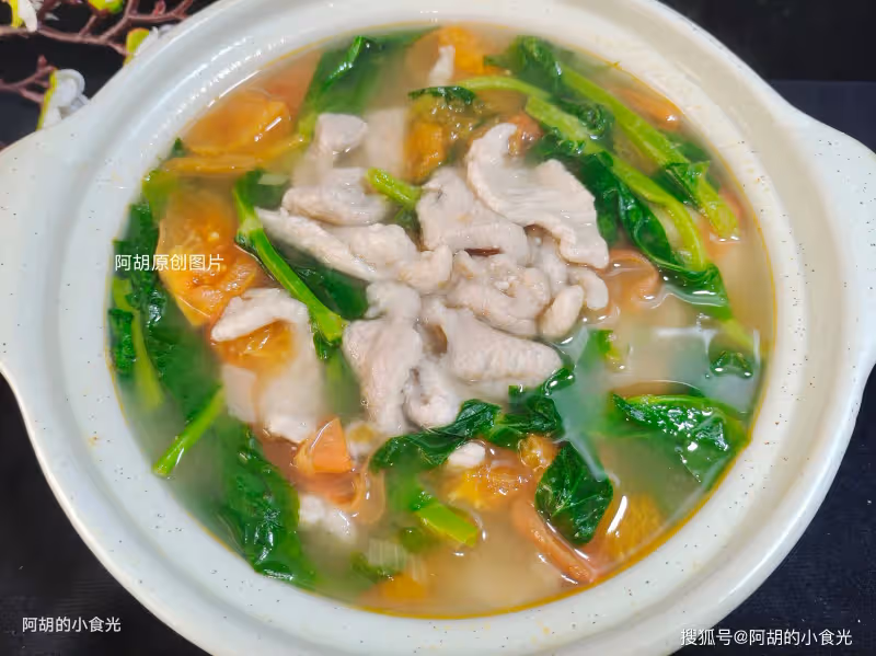 雞湯、魚湯不如這碗湯！天冷每天都能煮一碗，清香好胃口，鮮爽不油膩，熱乎乎的一碗太舒服