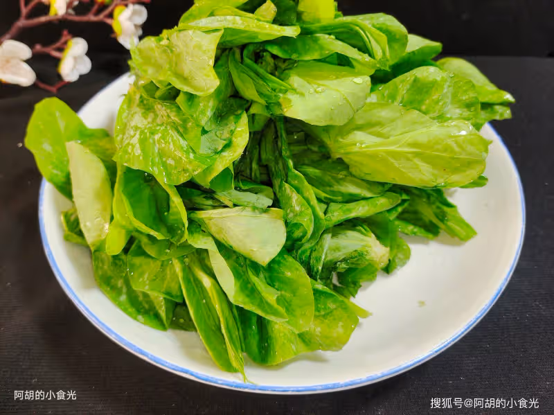 雞湯、魚湯不如這碗湯！天冷每天都能煮一碗，清香好胃口，鮮爽不油膩，熱乎乎的一碗太舒服