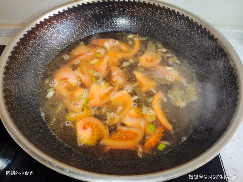 雞湯、魚湯不如這碗湯！天冷每天都能煮一碗，清香好胃口，鮮爽不油膩，熱乎乎的一碗太舒服