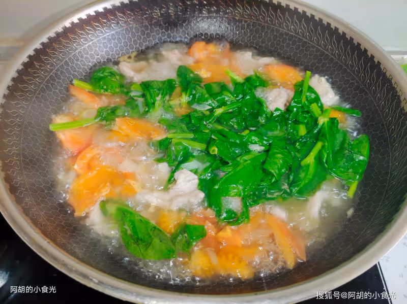雞湯、魚湯不如這碗湯！天冷每天都能煮一碗，清香好胃口，鮮爽不油膩，熱乎乎的一碗太舒服