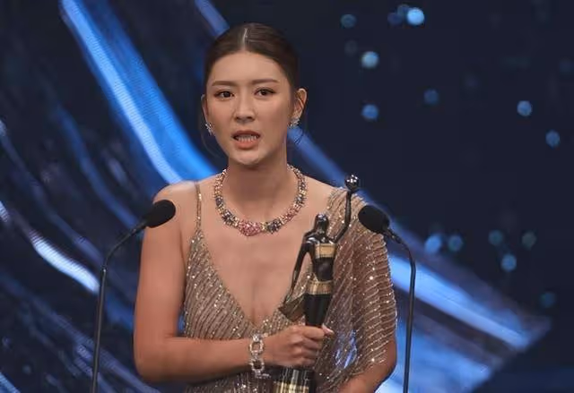好慘!香港知名女星暗示意外流產,嫁入豪門三年抱倆