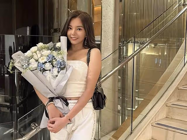 又走一個!TVB宅男女神宣布離巢,幾年只拍一部劇慘遭邊緣化