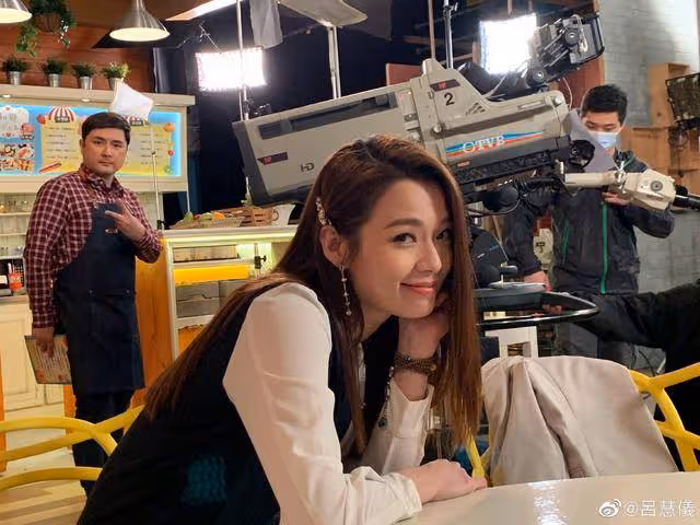 TVB《愛回家》女星曬近況!10歲兒子被指似韓星,離婚後獨自帶娃