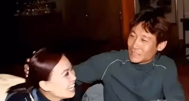 高峰拋棄那英和剛出生的兒子,20年過去了,他如今過得怎樣了?
