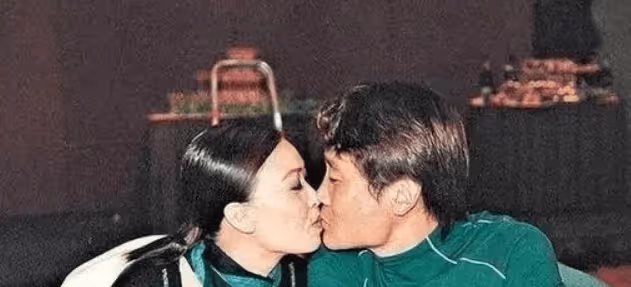 高峰拋棄那英和剛出生的兒子,20年過去了,他如今過得怎樣了?