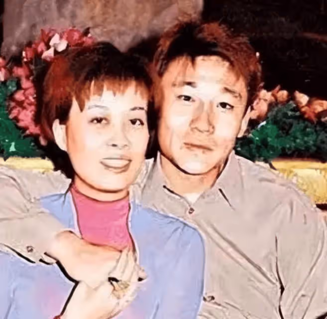 高峰拋棄那英和剛出生的兒子,20年過去了,他如今過得怎樣了?