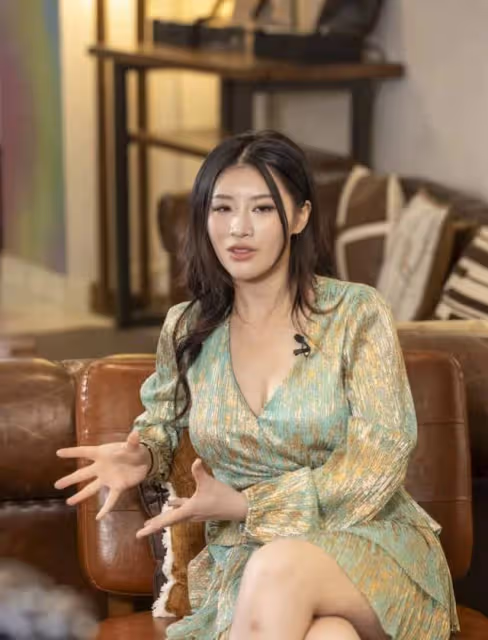 祝福！TVB新晉小花曝有了解中對象，憑火辣身材上位不介意成賣點
