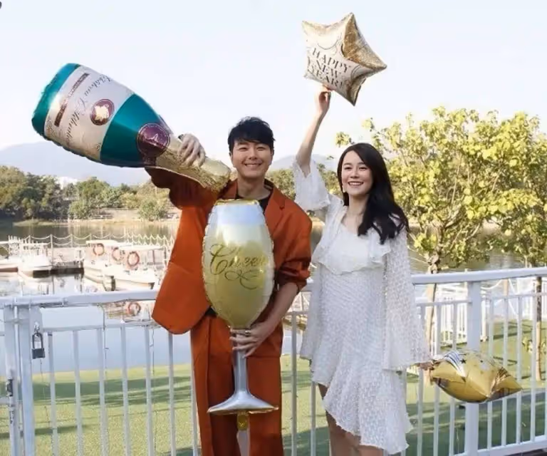 TVB花旦黃翠如懷孕肥肚不肥人，狀態大好越髮漂亮，寶寶性別暫保密