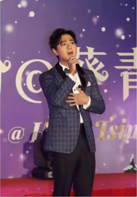 鄭俊弘兒子赴美治療效果明顯,二次治療需排隊,兒子學會自己吃飯