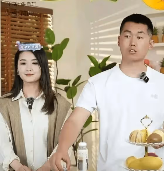 天安門最帥升旗手張自軒轉業後,現狀十分罕見,如今他後悔了嗎?