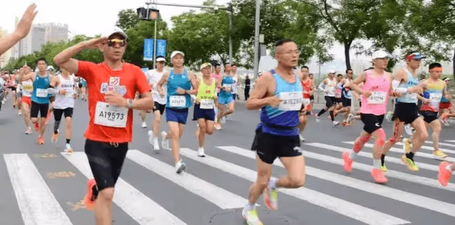 主持人於嘉通過跑步減肥成功,過度運動致面容衰老,44歲看似70歲