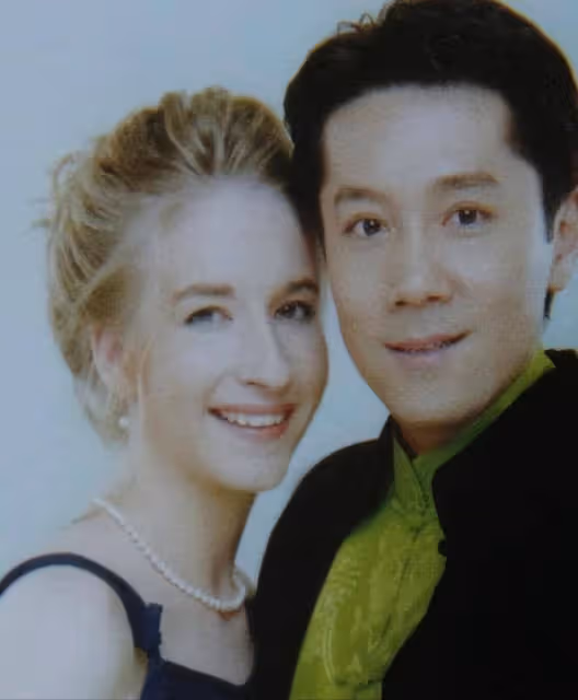 55歲蔡國慶官宣喜訊:這輩子最幸運的事,就是在路上撿到一個老婆