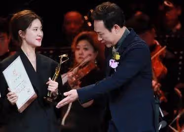 張頌文被稅務部門約談爹味發言被扒!女演員罵他家暴劈腿