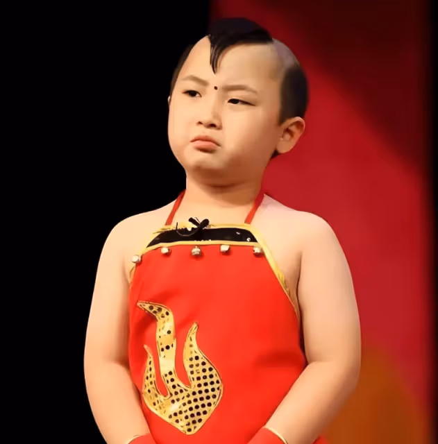 6歲上春晚8歲就去世,被父母「吸干血」的鄧鳴賀,悲劇誰來買單?