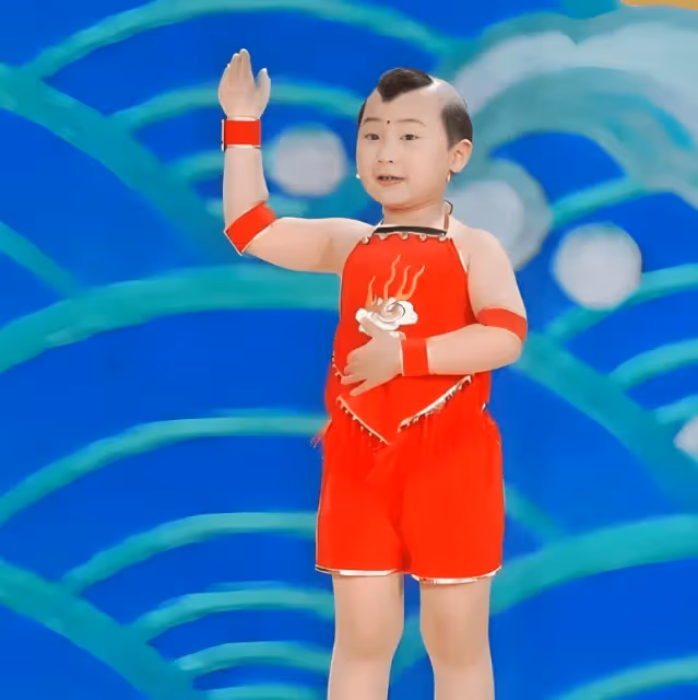 6歲上春晚8歲就去世,被父母「吸干血」的鄧鳴賀,悲劇誰來買單?