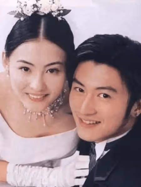 現在才明白，謝霆鋒對張柏芝，不是喜歡，而是深深的愛
