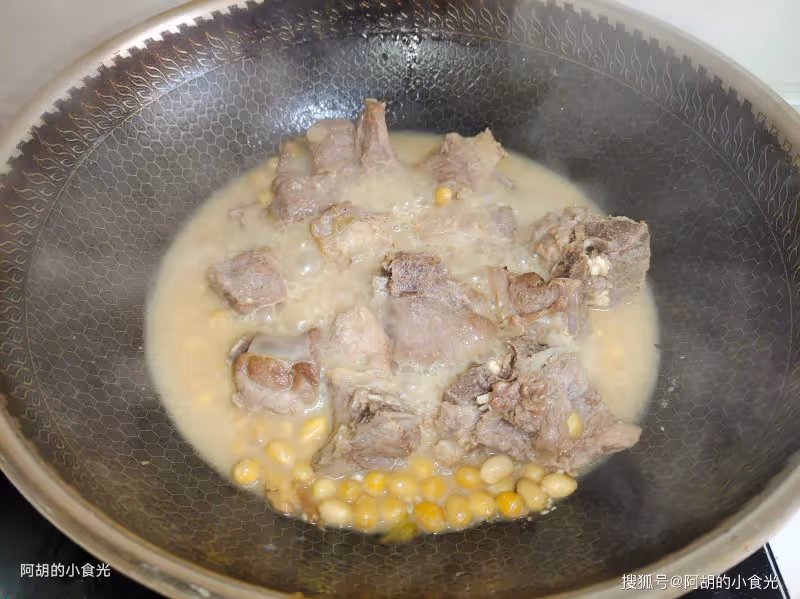 天冷就適合吃這菜,熱乎乎地吃個光碟!肉嫩菜香、解饞又暖和,最後湯汁拌飯香絕了