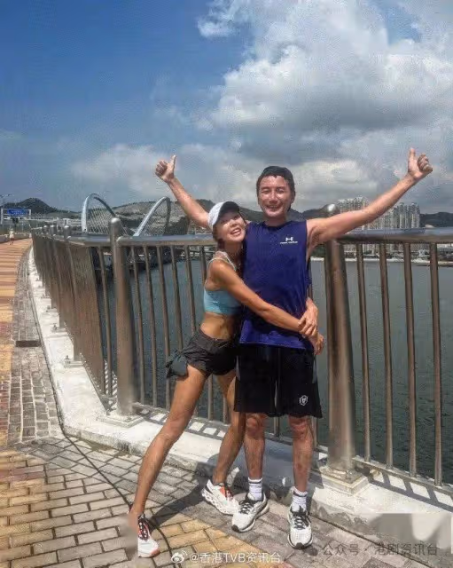 TVB小生老婆豪曬34萬名牌鑲鑽手錶加耳環!老公搏命搵食養家一年無產出?