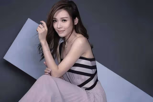 又走一個!TVB知名女星正式離巢,藝人資料在官網全部被刪除
