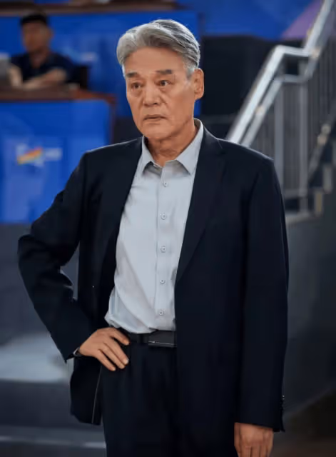 國家一級演員:寧可凈身出戶也要離婚,領完證又抱著兒子當街痛哭,如今怎麼樣了?