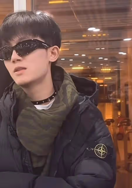 一覺醒來汪峰天都塌了！發新歌無人知，網友：歌詞像給李明德寫的