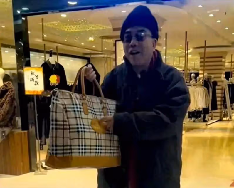 實在想不明白,為什麼楊議拜師侯寶林,郭德綱卻成為最大的受益人