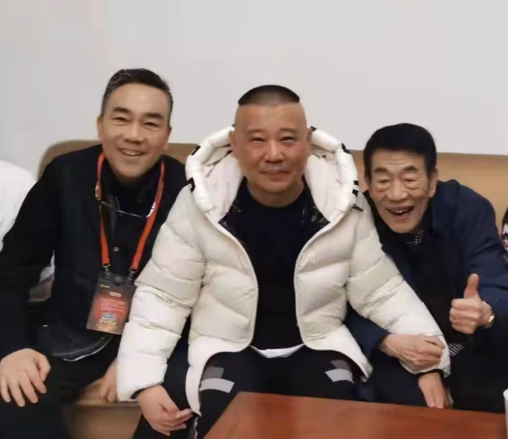實在想不明白,為什麼楊議拜師侯寶林,郭德綱卻成為最大的受益人