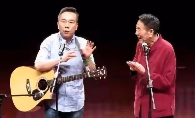 實在想不明白,為什麼楊議拜師侯寶林,郭德綱卻成為最大的受益人