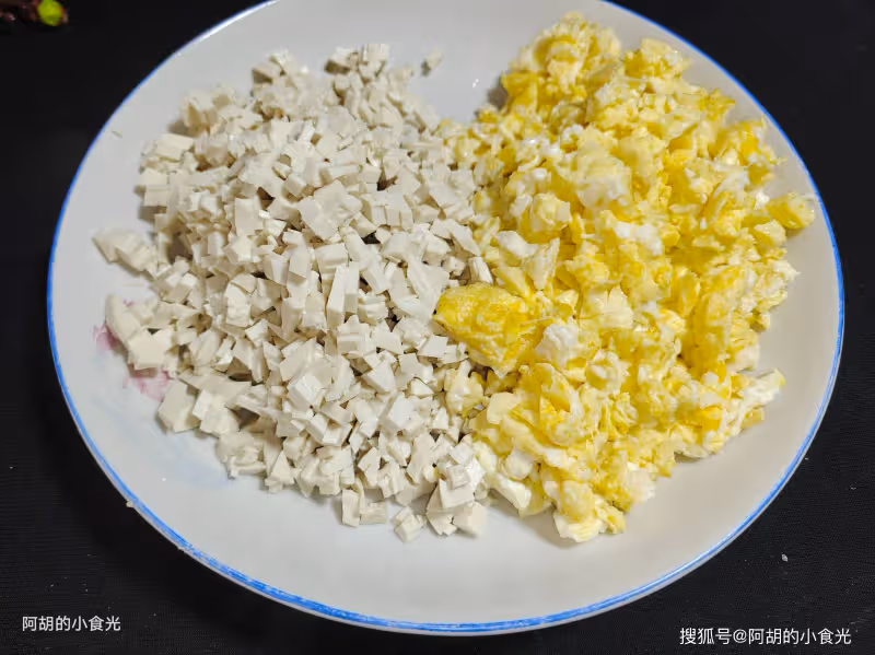 天冷不想炒菜,就喜歡這樣蒸一鍋!皮薄餡足、一口滿滿都是菜,熱乎乎好吃到停不下來