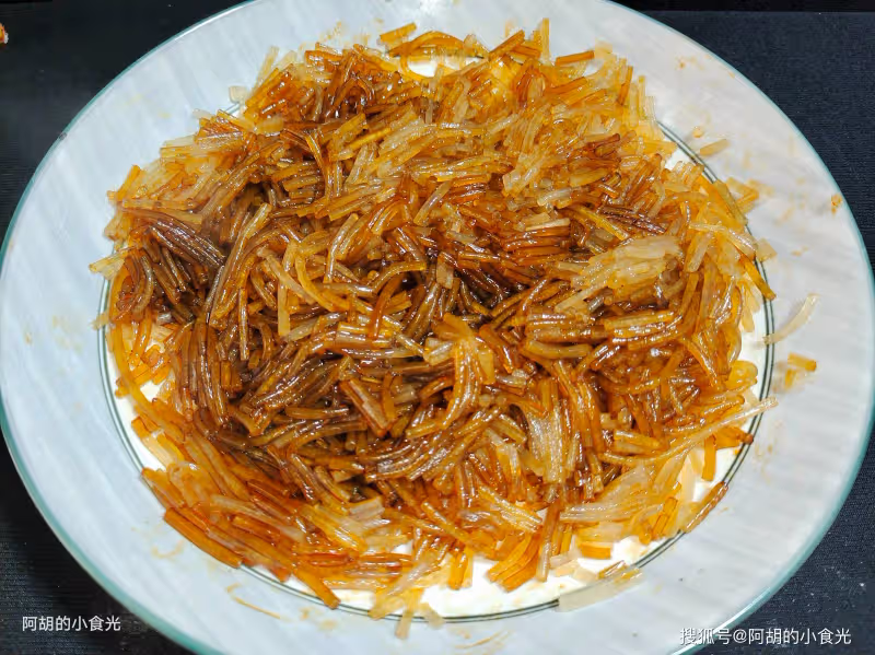 天冷不想炒菜,就喜歡這樣蒸一鍋!皮薄餡足、一口滿滿都是菜,熱乎乎好吃到停不下來