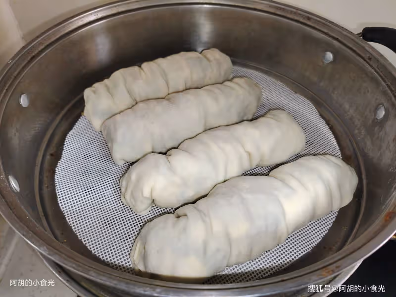 天冷不想炒菜,就喜歡這樣蒸一鍋!皮薄餡足、一口滿滿都是菜,熱乎乎好吃到停不下來