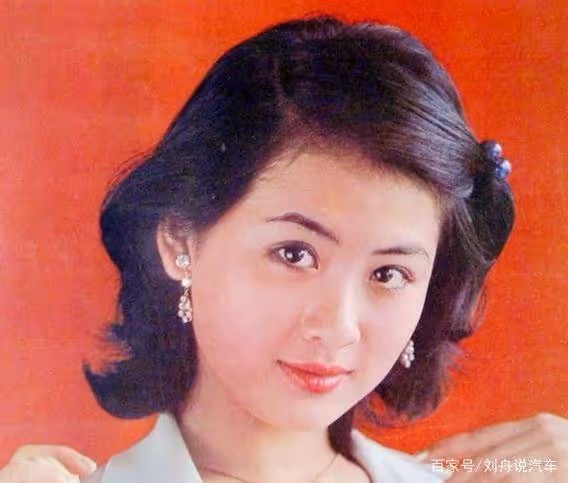一個被遺忘的女演員，年輕時傾國傾城，如今51歲胖到認不出