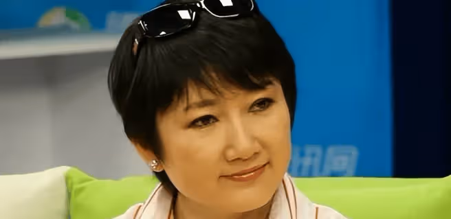 王剛與成方圓的婚戀迷局:一段3年後,另一段多年終告終,背後的秘密何在?