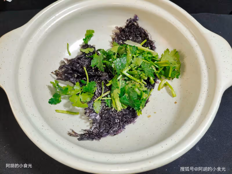 天冷太喜歡做這個菜了,好吃也不貴!有湯有菜、滿口軟嫩高蛋白,每次做都被吃個精光