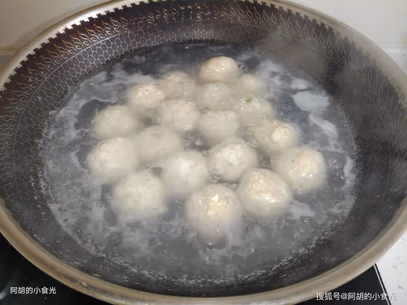 天冷太喜歡做這個菜了,好吃也不貴!有湯有菜、滿口軟嫩高蛋白,每次做都被吃個精光