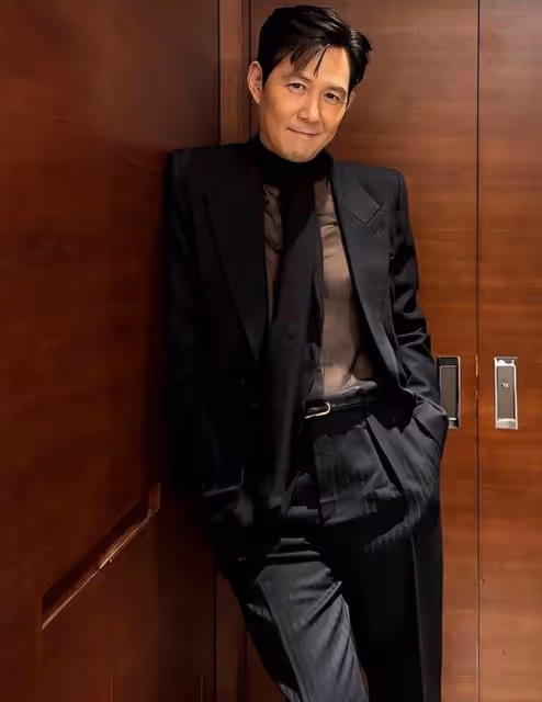 李政宰愛情長跑16年約會照流出！豪門女友穿比基尼超辣，這舉動超甜