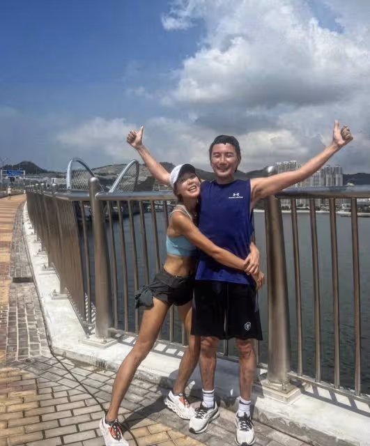 敗家?TVB小生老婆曬30萬名表惹爭議,被質疑老公入不敷出無劇拍