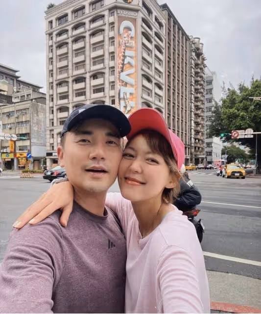 敗家?TVB小生老婆曬30萬名表惹爭議,被質疑老公入不敷出無劇拍